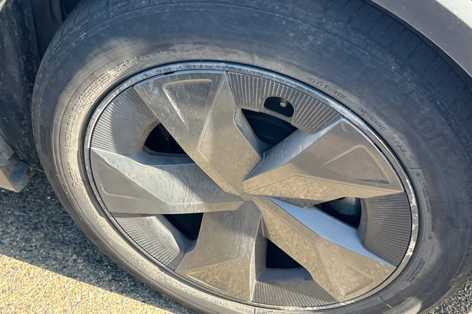 2023 Toyota Prius LE