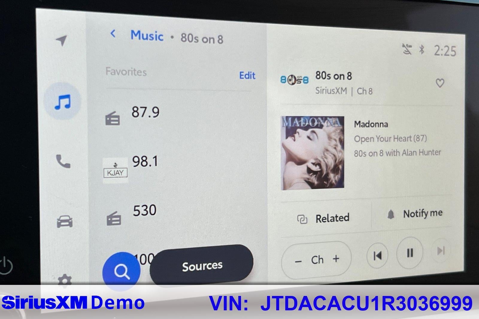 2024 Toyota Prius Prime SE