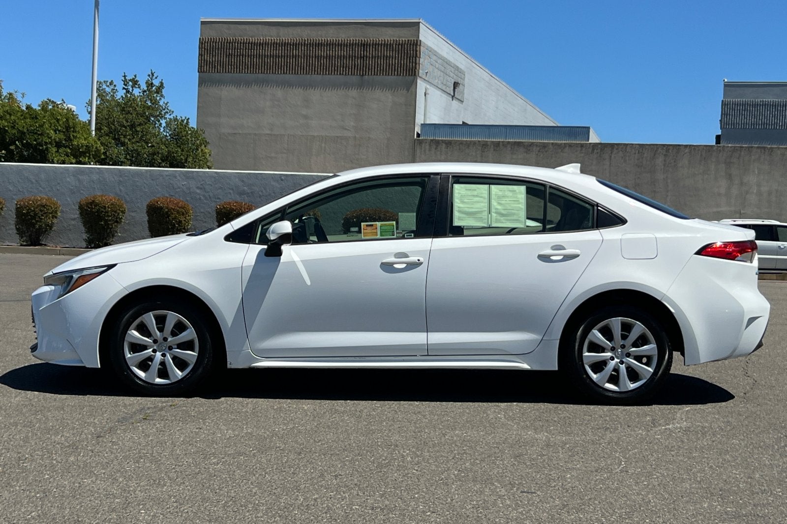 2023 Toyota Corolla Hybrid LE