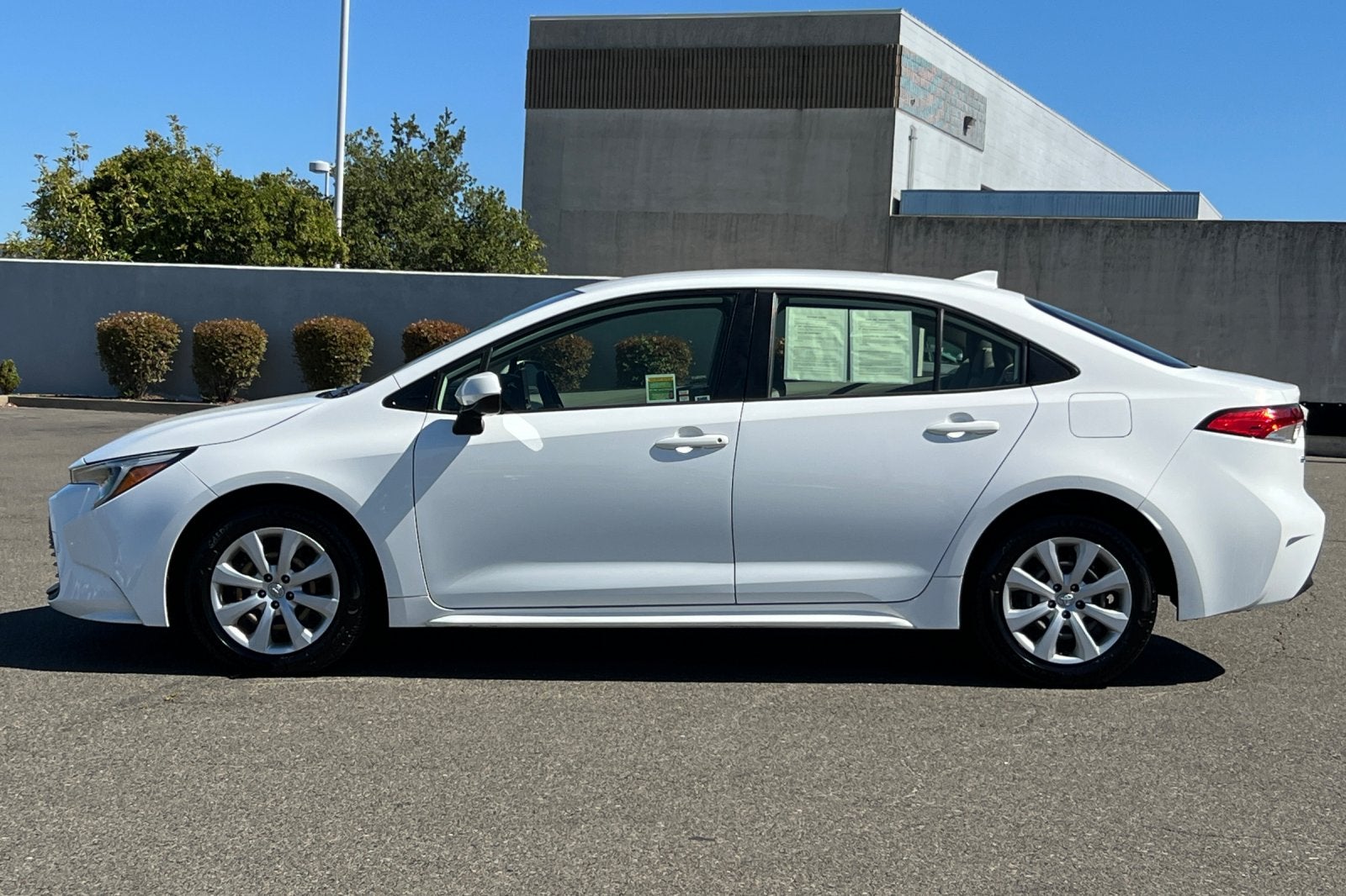 2023 Toyota Corolla Hybrid LE