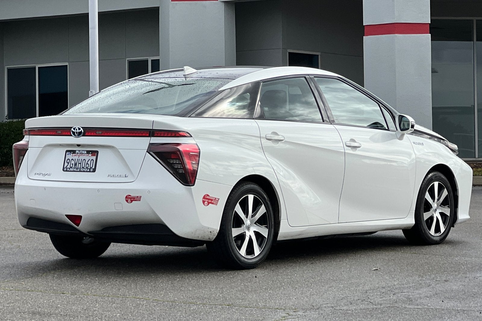 2017 Toyota Mirai Base