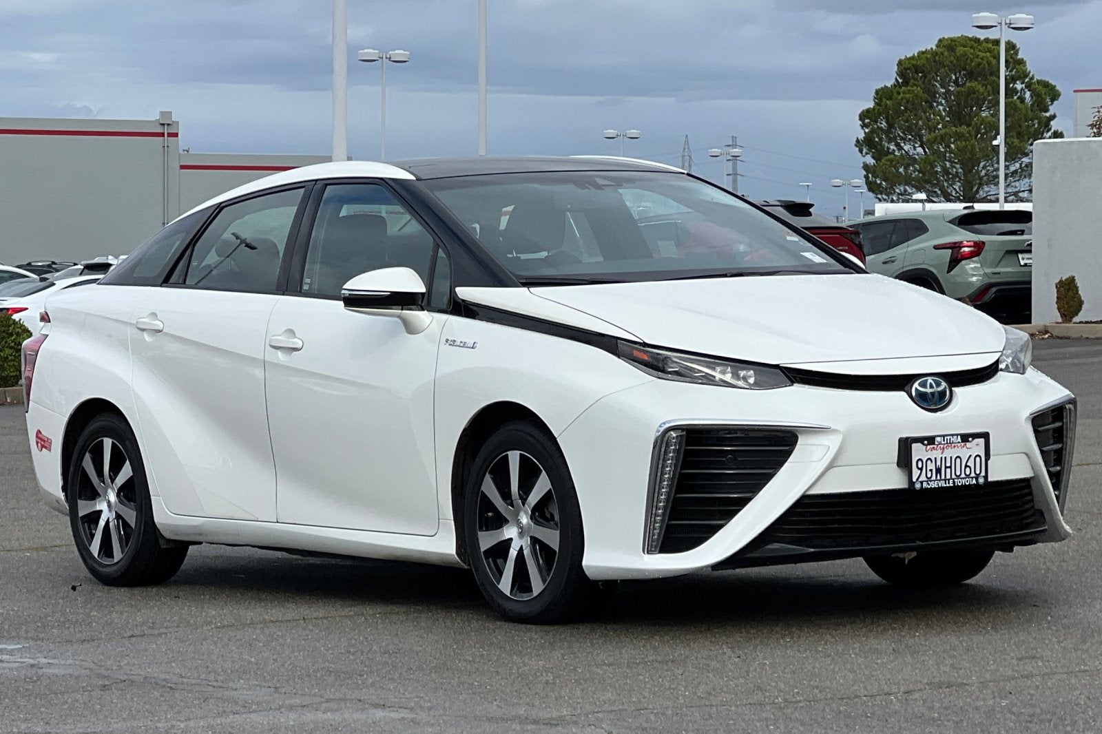 2017 Toyota Mirai Base