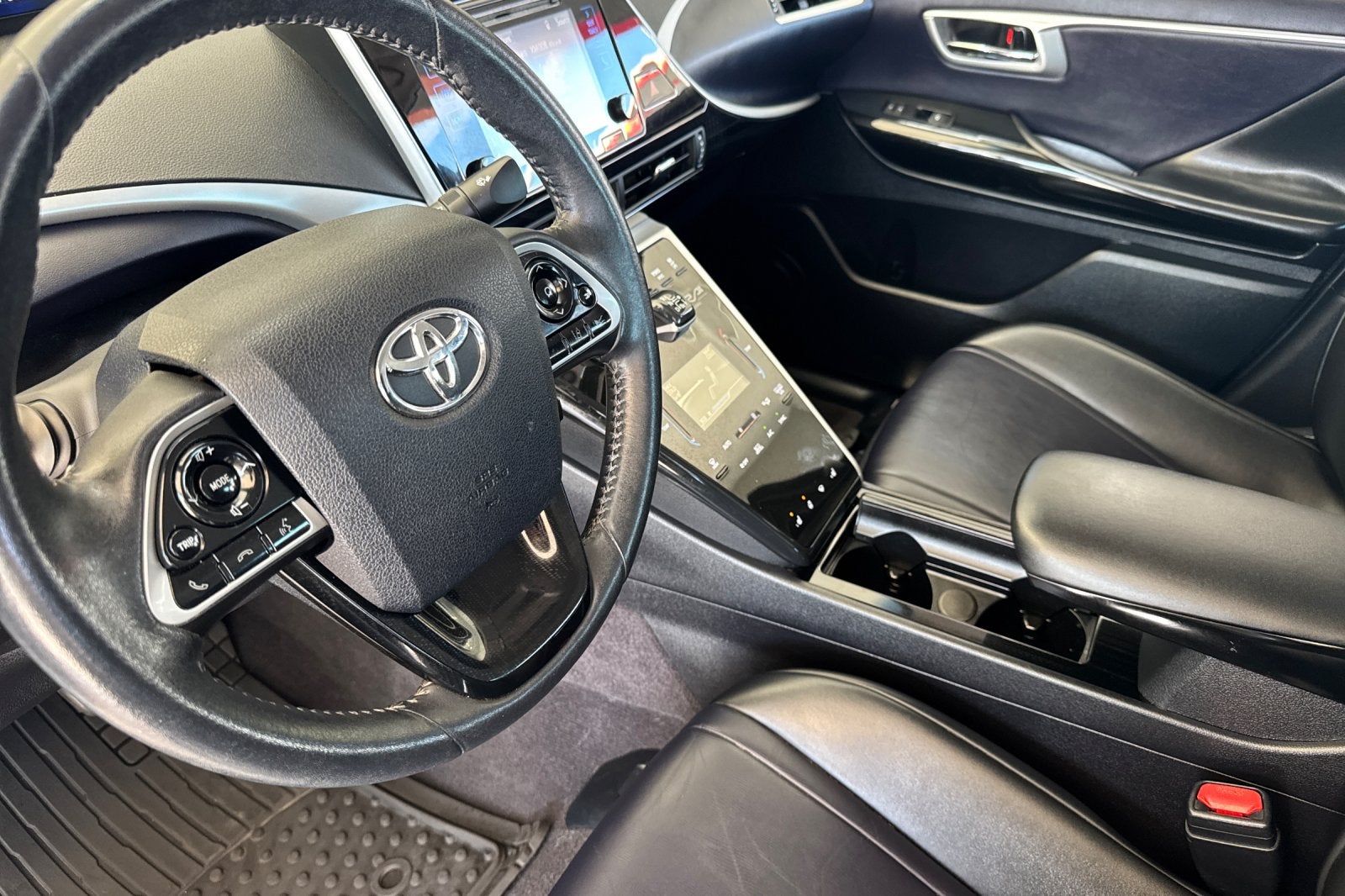 2016 Toyota Mirai Base