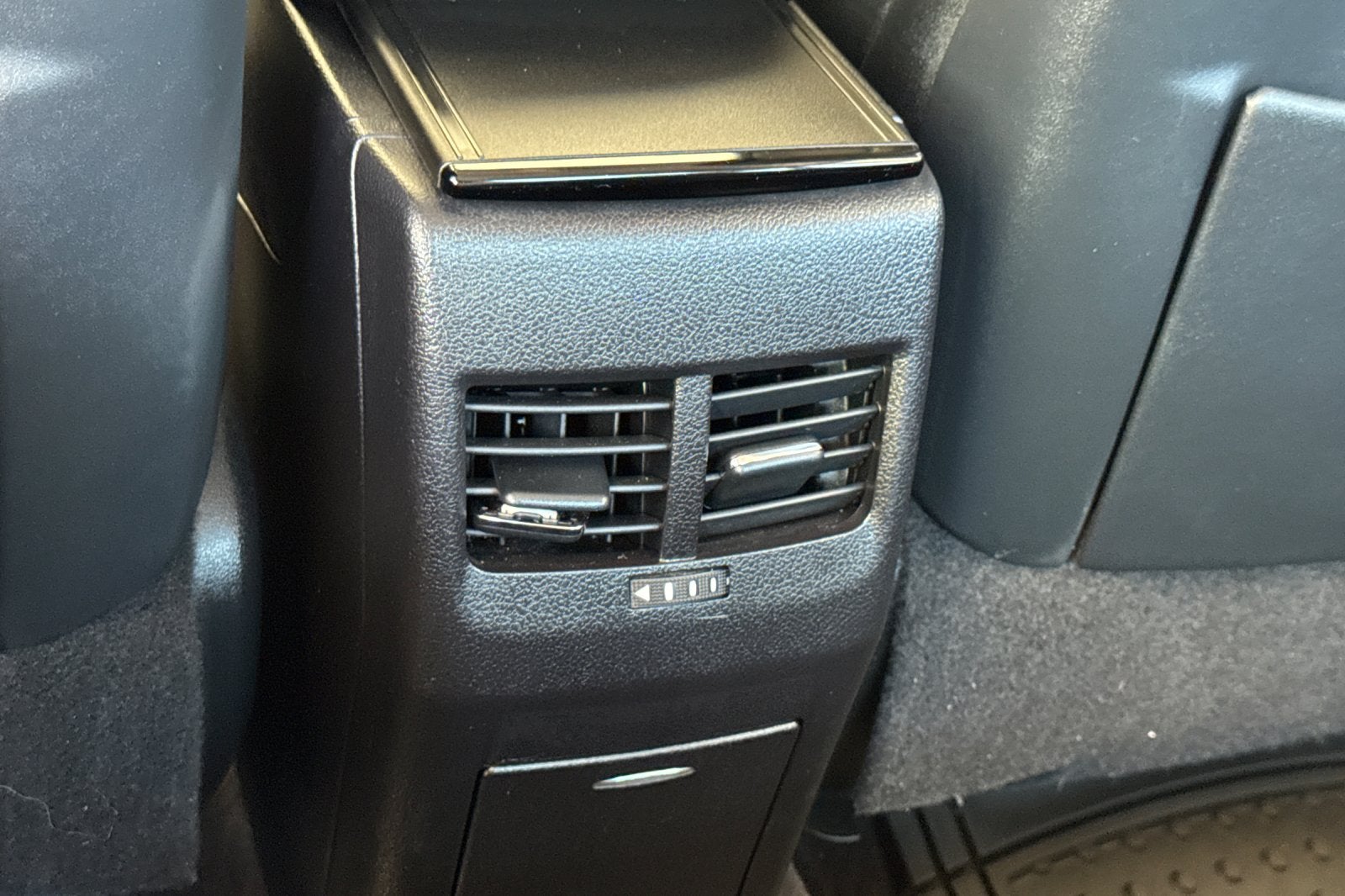 2016 Toyota Mirai Base
