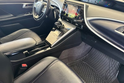2016 Toyota Mirai Base