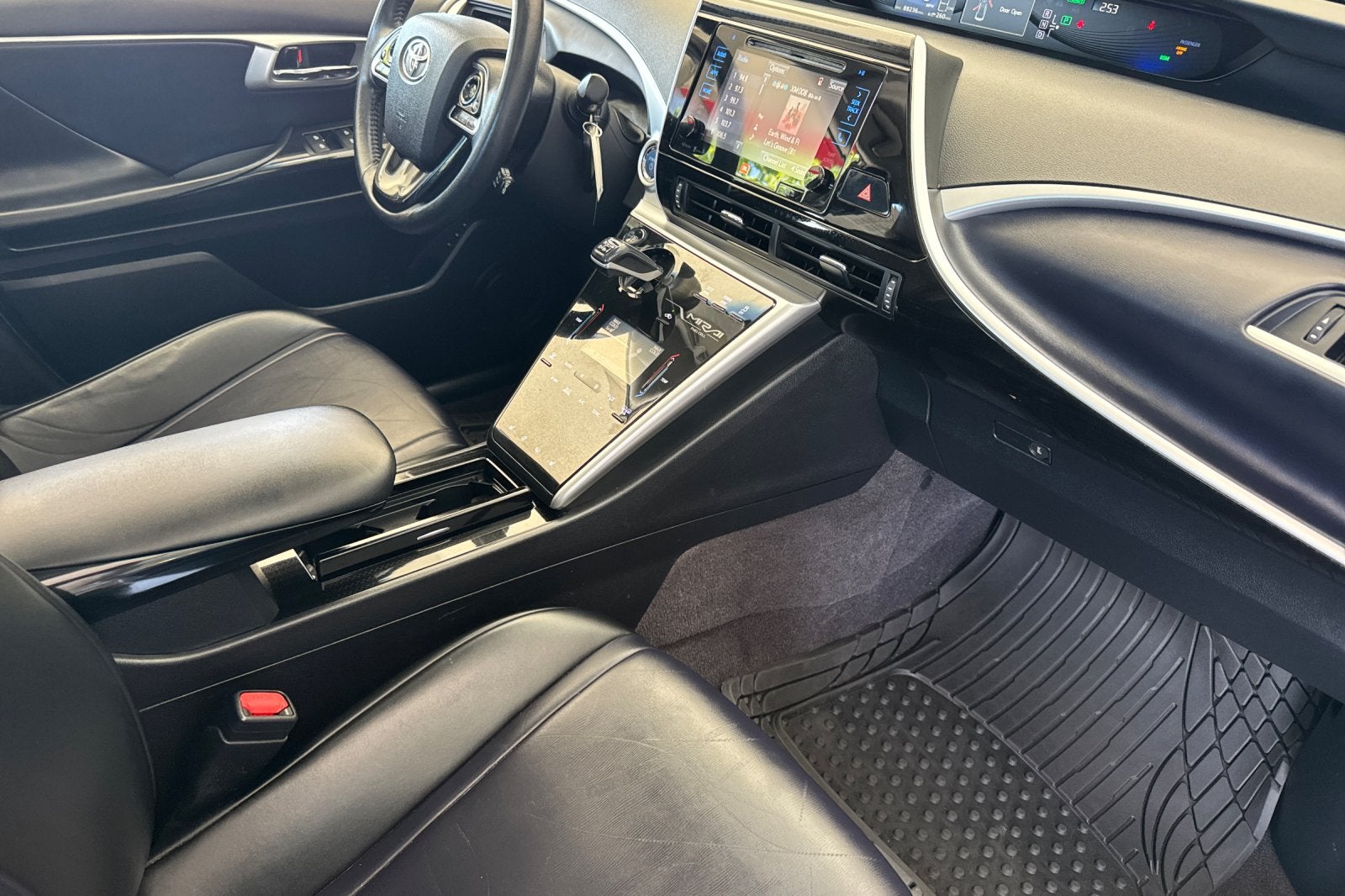 2016 Toyota Mirai Base