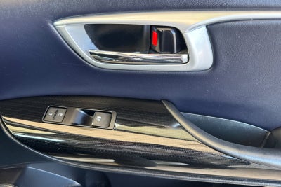 2016 Toyota Mirai Base