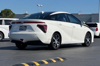 2016 Toyota Mirai Base