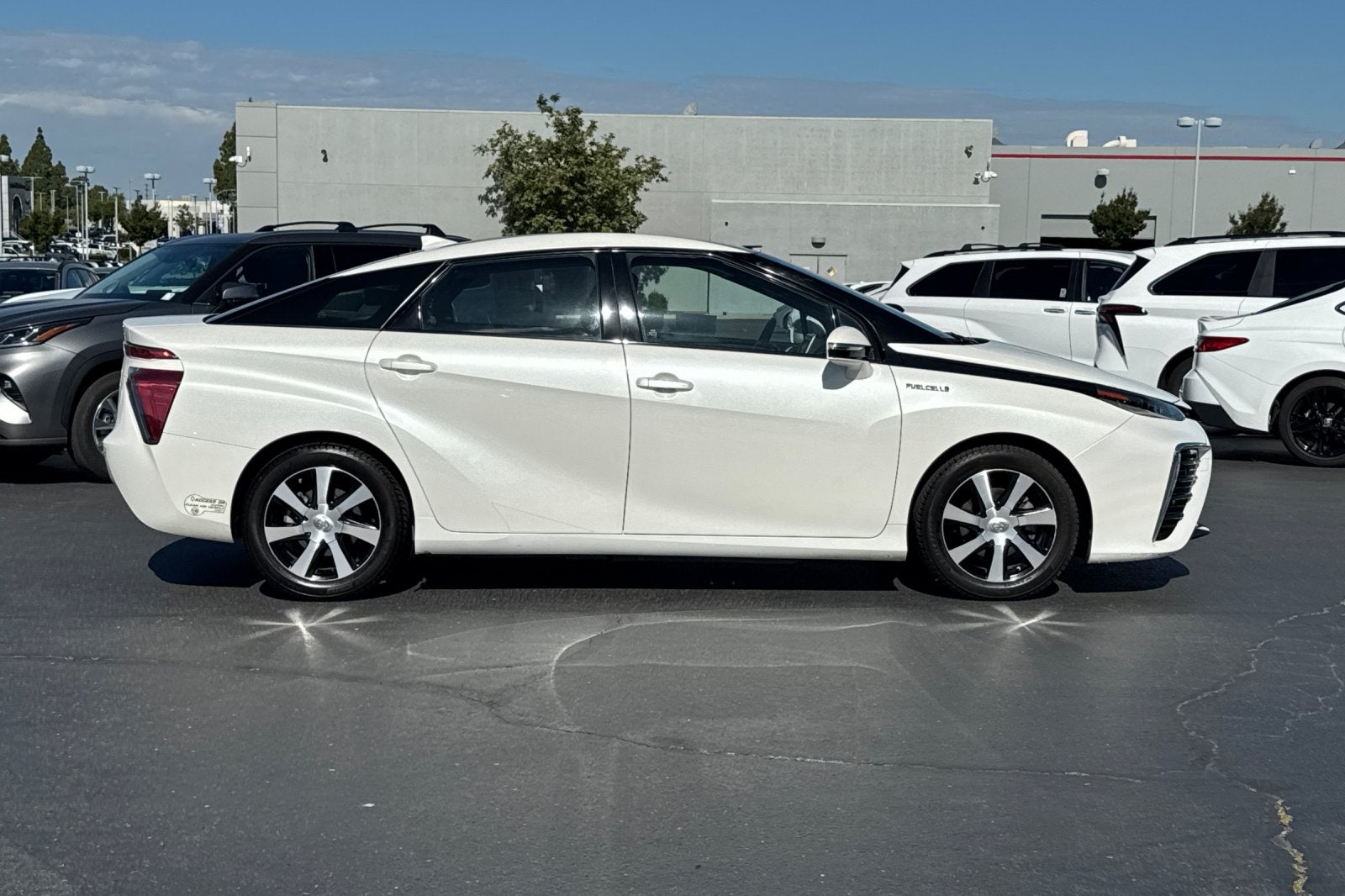 2016 Toyota Mirai Base