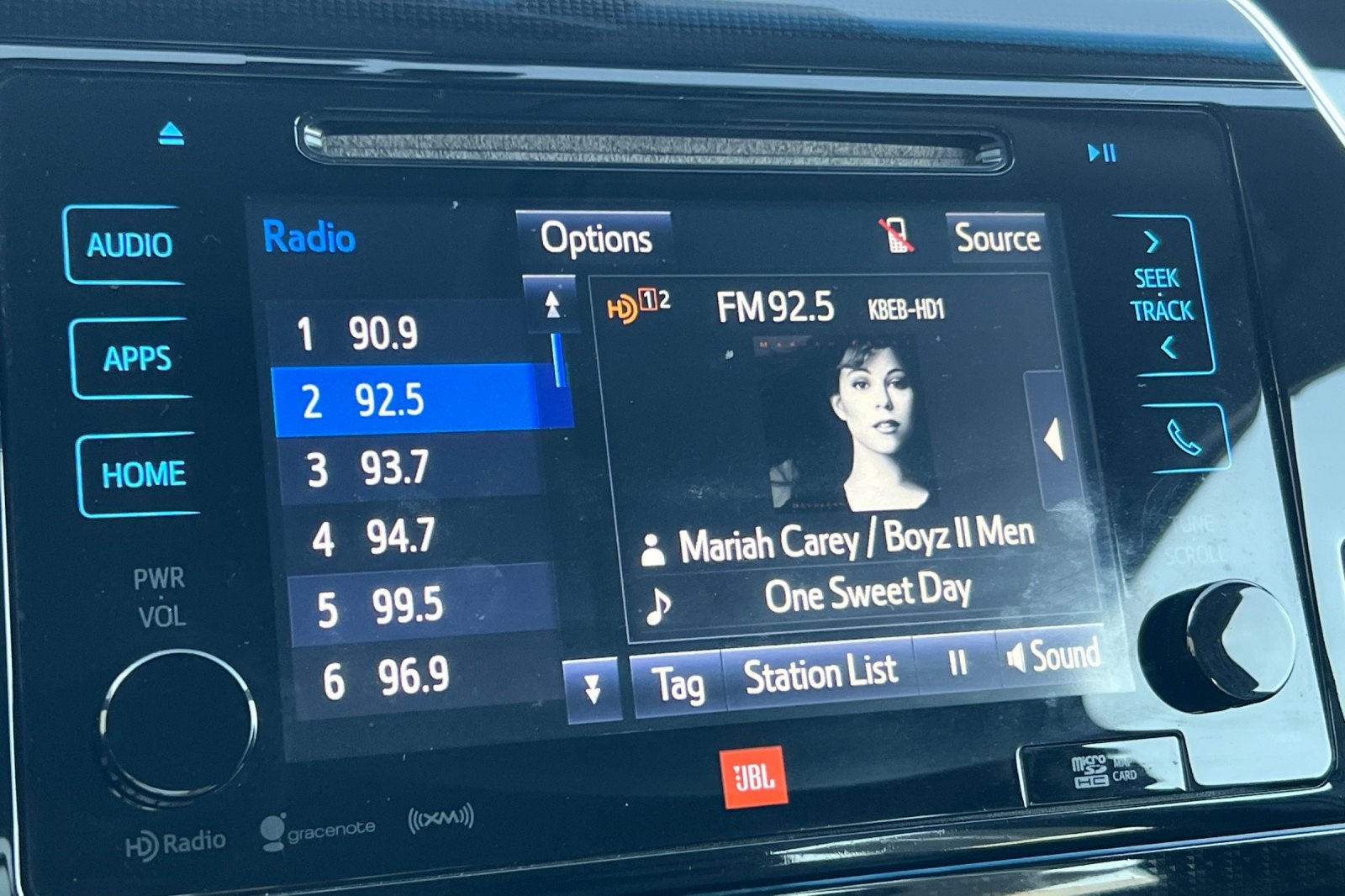 2017 Toyota Mirai Base