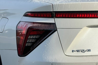 2017 Toyota Mirai Base