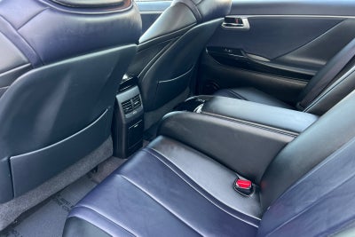 2017 Toyota Mirai Base