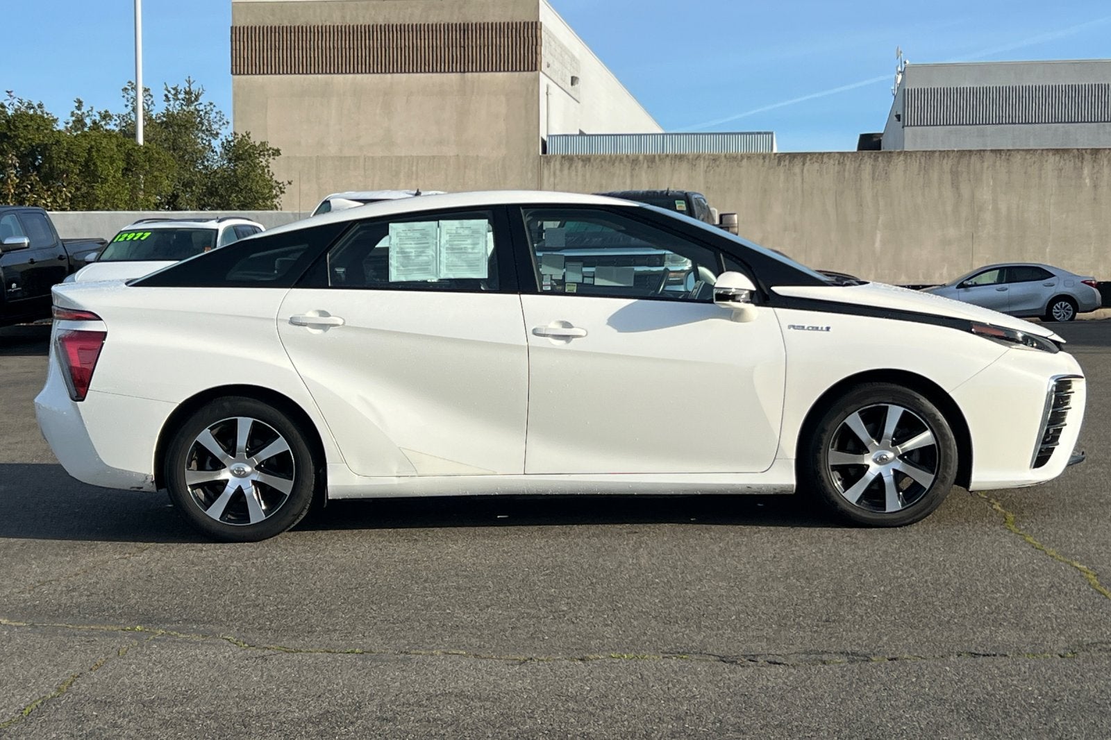 2017 Toyota Mirai Base