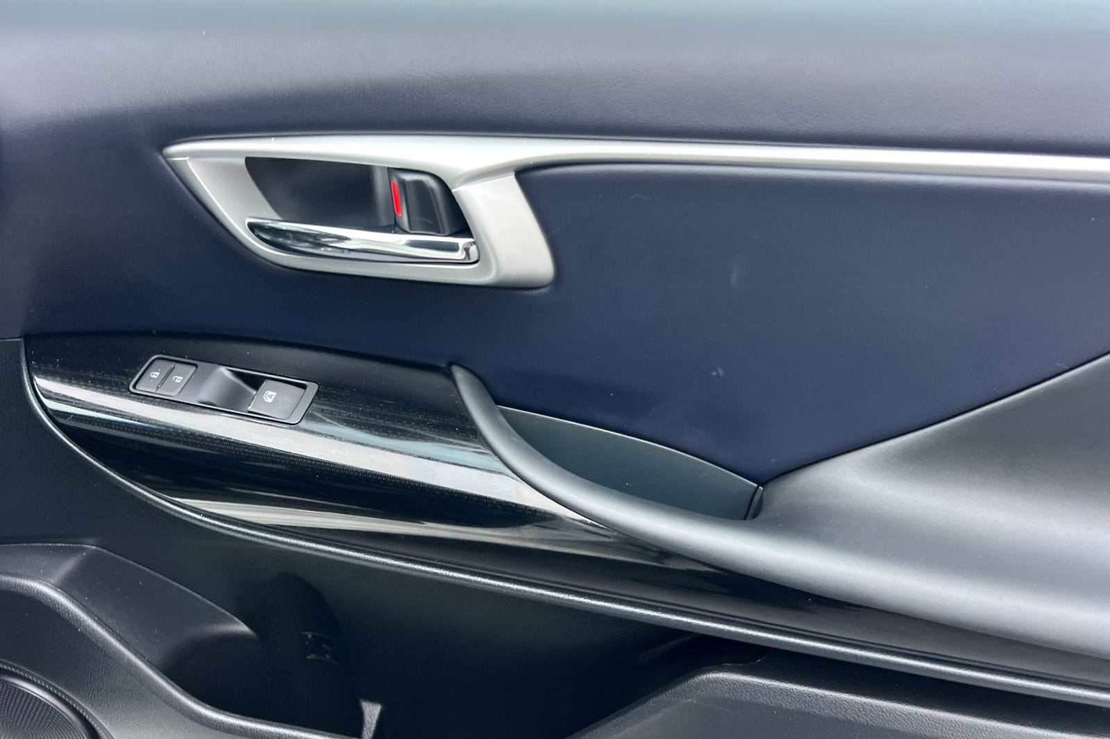 2018 Toyota Mirai Base