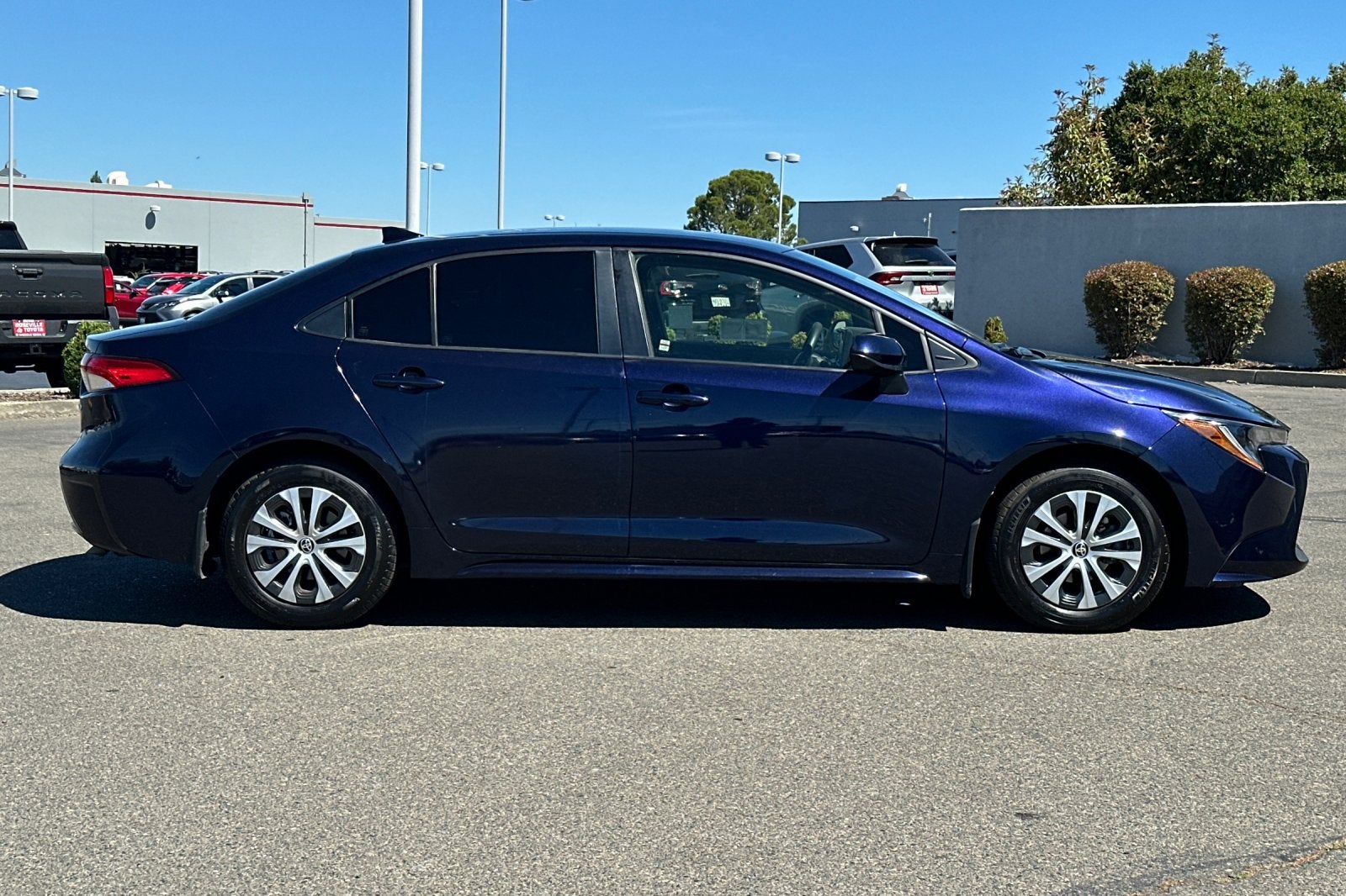 2022 Toyota Corolla Hybrid LE