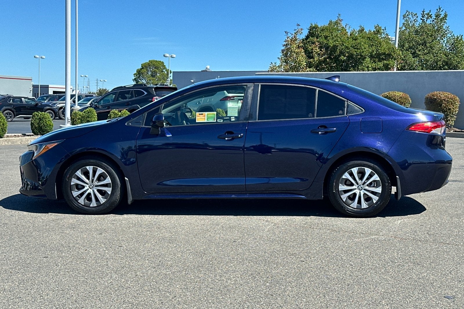 2022 Toyota Corolla Hybrid LE
