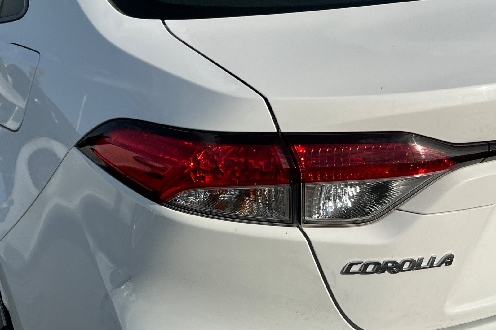 2020 Toyota Corolla Hybrid LE