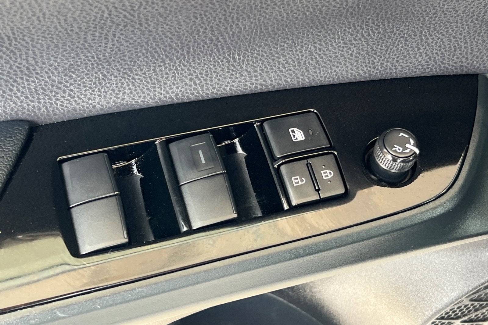2022 Toyota Prius Prime LE