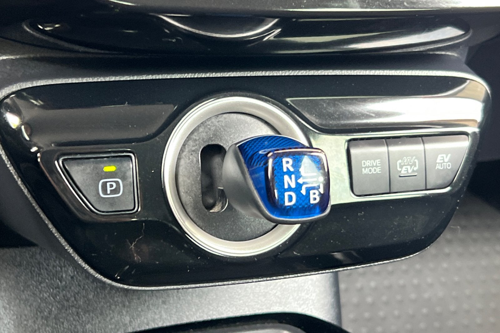 2022 Toyota Prius Prime LE