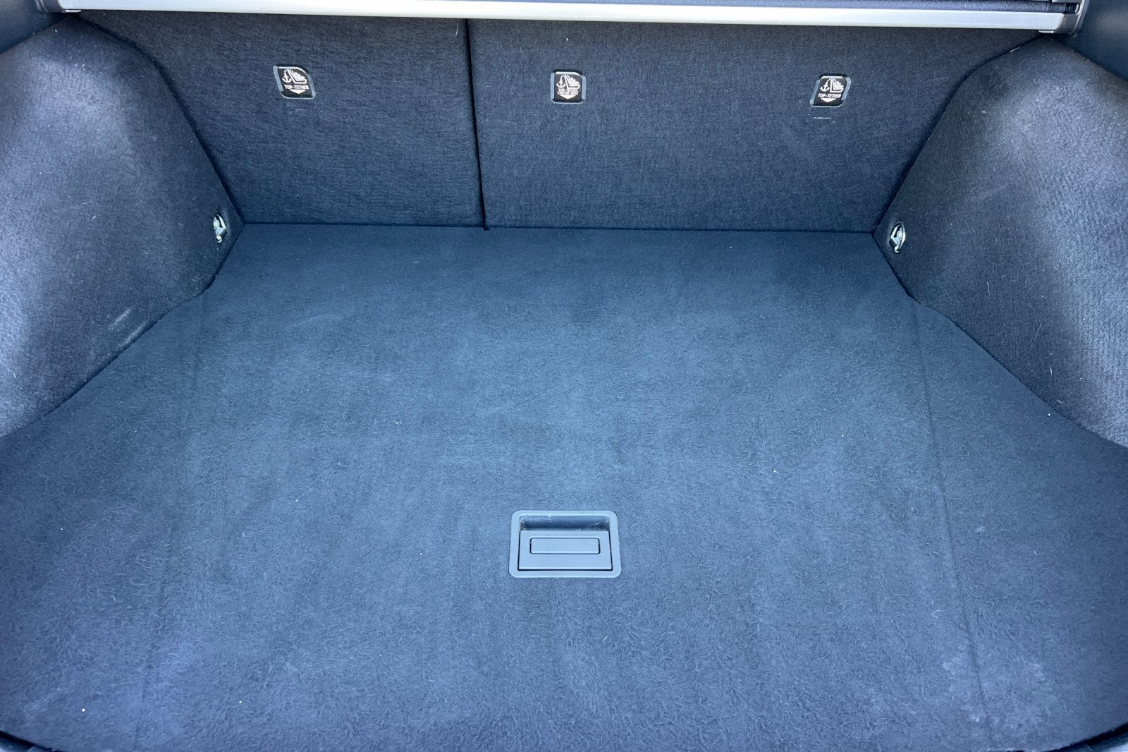 2021 Toyota Prius LE
