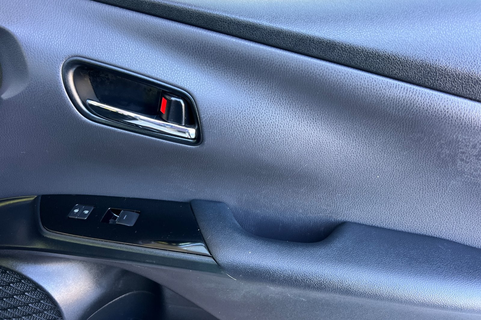 2021 Toyota Prius LE