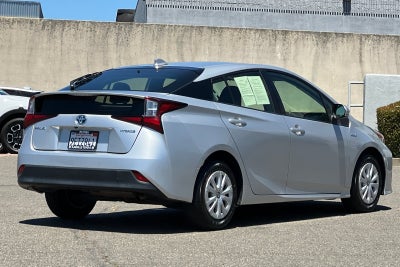 2021 Toyota Prius LE