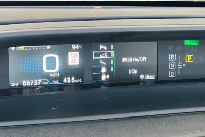 2021 Toyota Prius LE