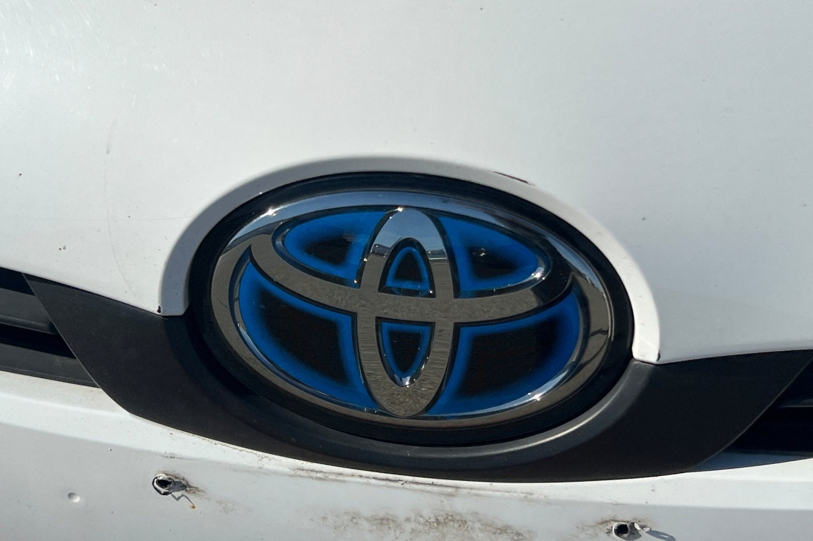2022 Toyota Prius LE