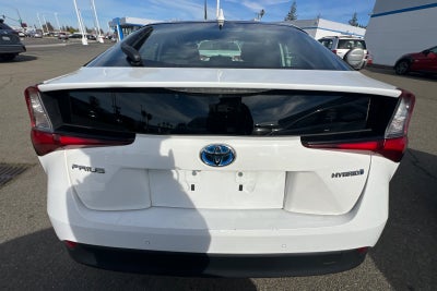 2022 Toyota Prius LE
