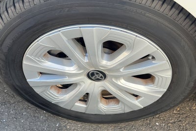 2019 Toyota Prius LE