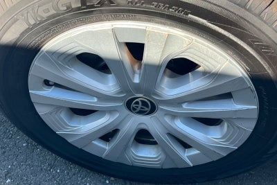 2019 Toyota Prius LE