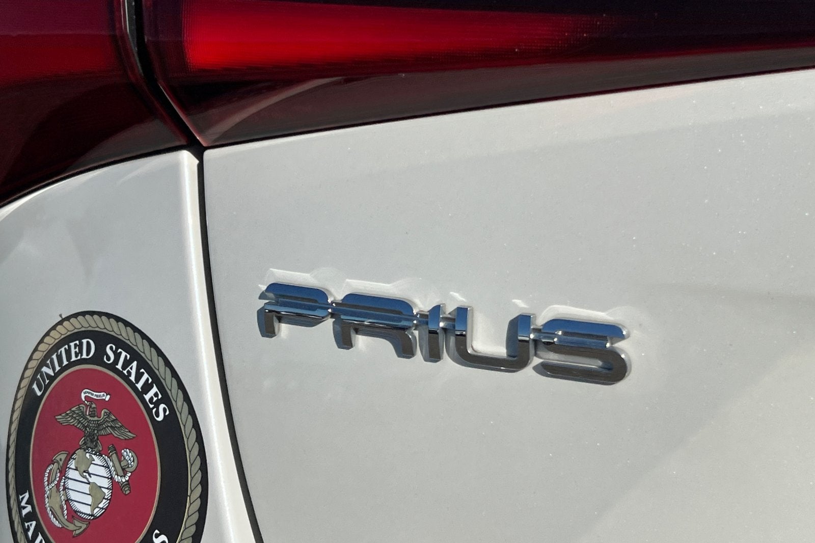 2019 Toyota Prius LE