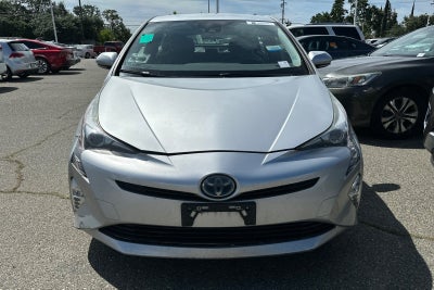 2016 Toyota Prius Three Touring