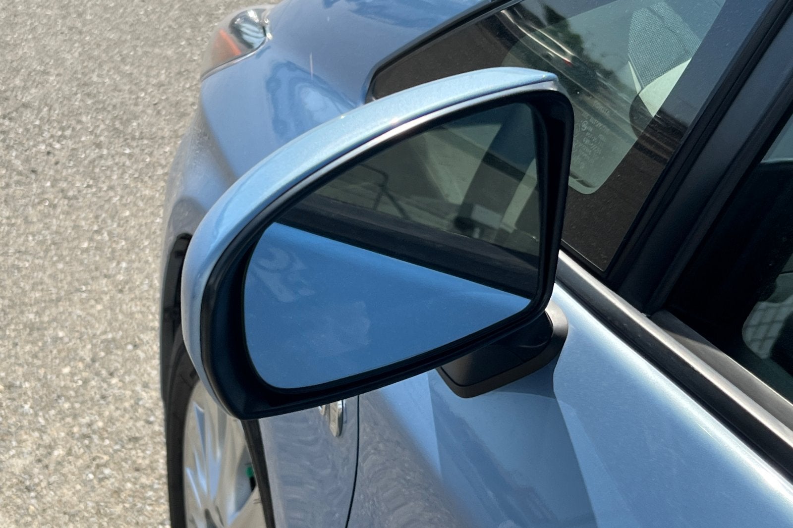 2015 Toyota Prius Plug-In Base