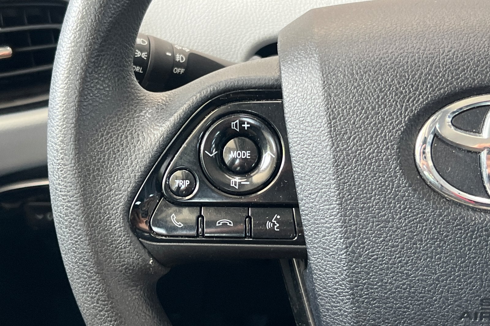 2021 Toyota Prius LE