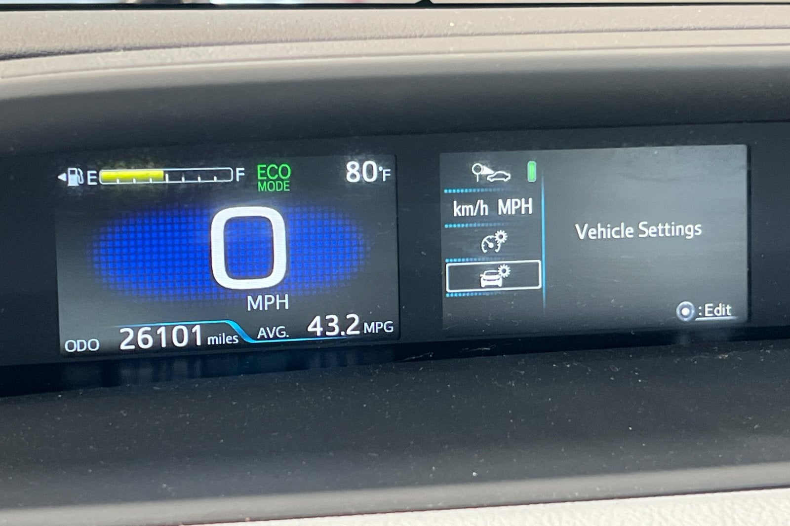 2021 Toyota Prius LE
