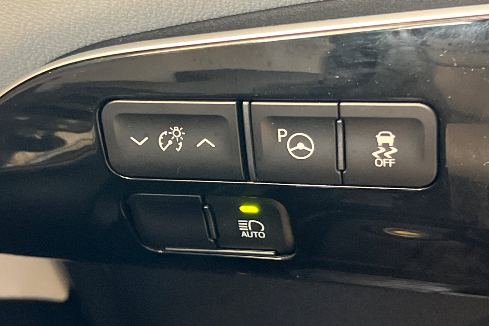 2021 Toyota Prius LE