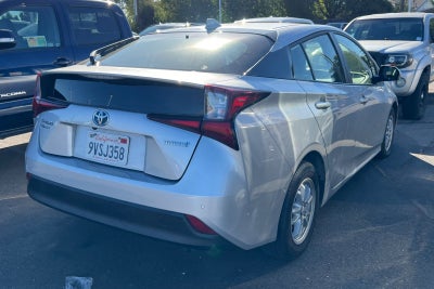 2021 Toyota Prius LE