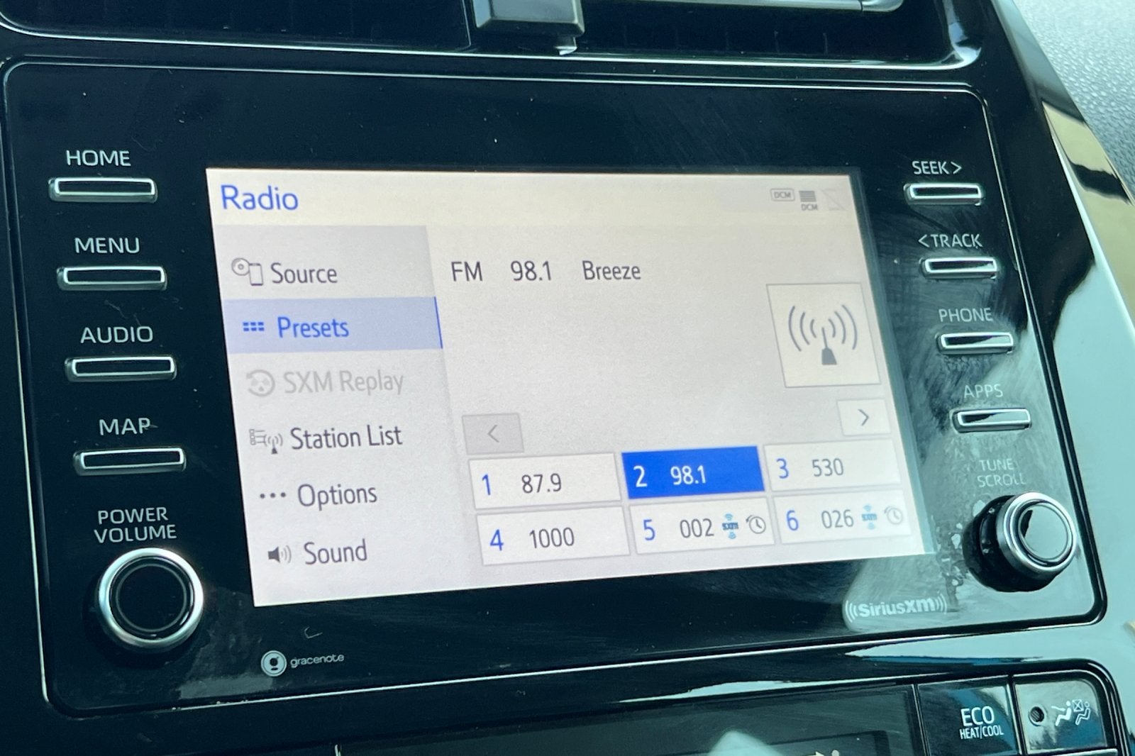 2021 Toyota Prius XLE