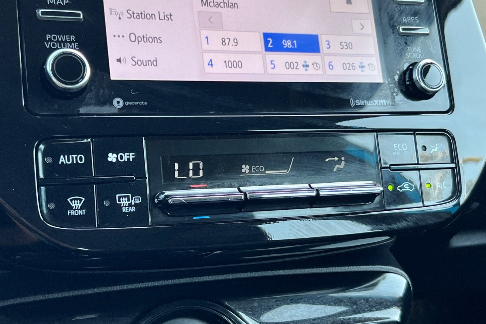2021 Toyota Prius XLE
