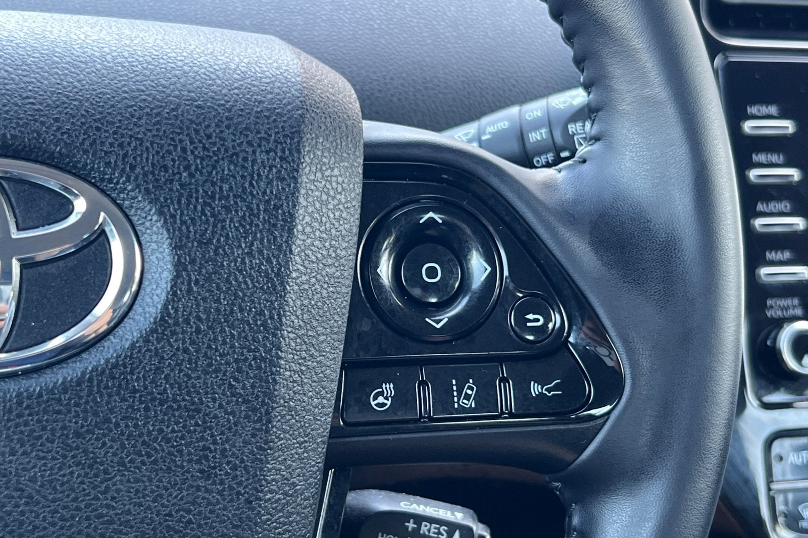 2021 Toyota Prius XLE