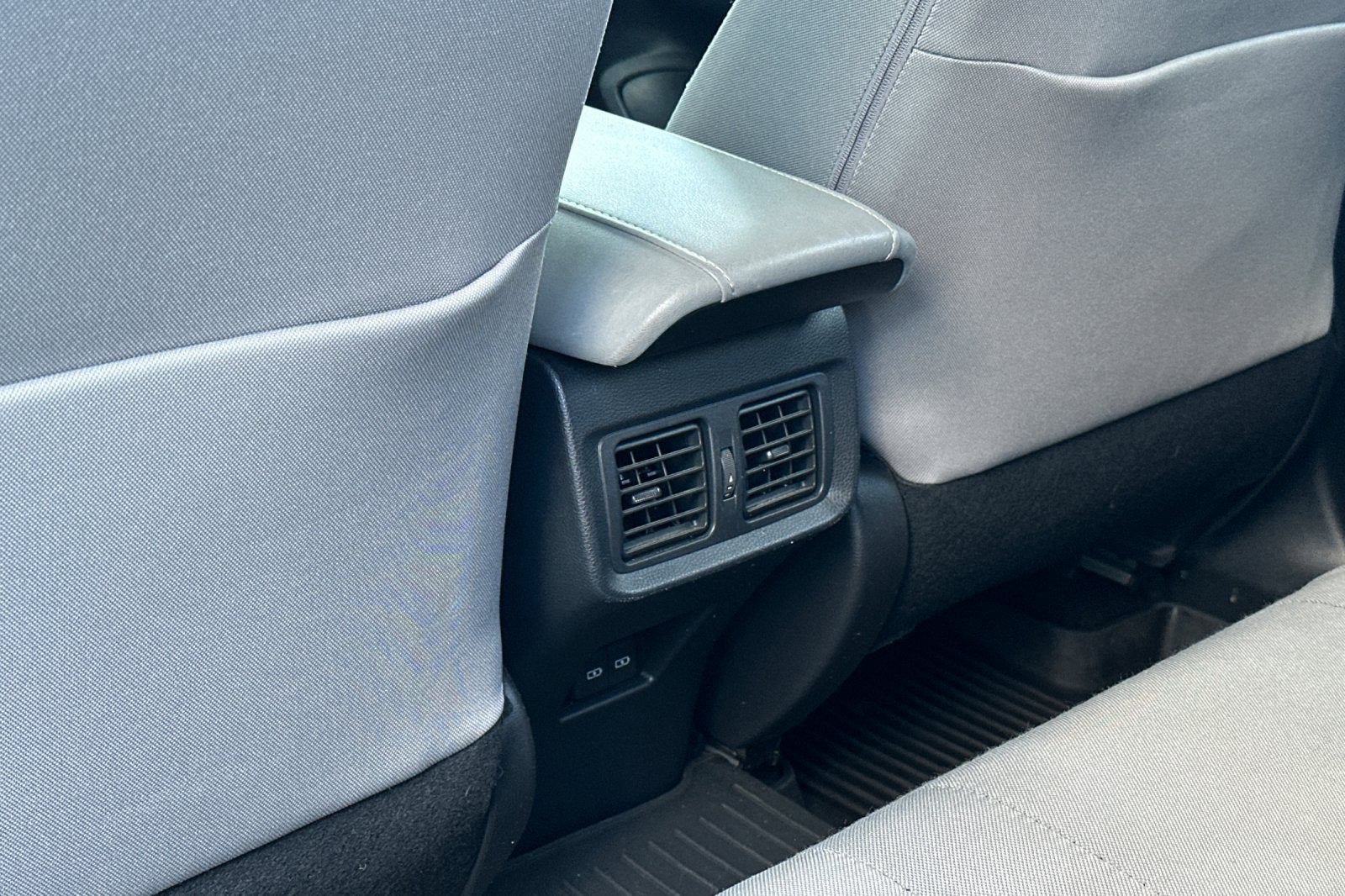 2023 Toyota Venza LE