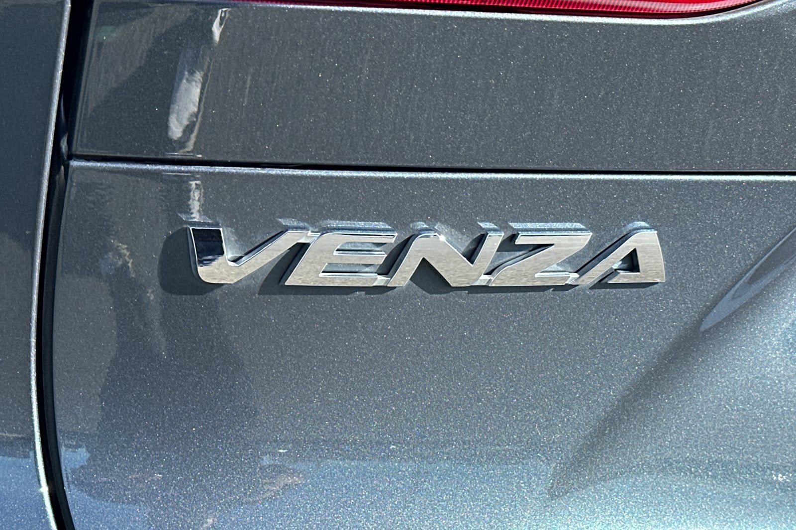 2023 Toyota Venza LE