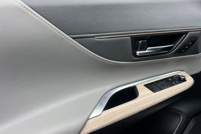 2023 Toyota Venza XLE