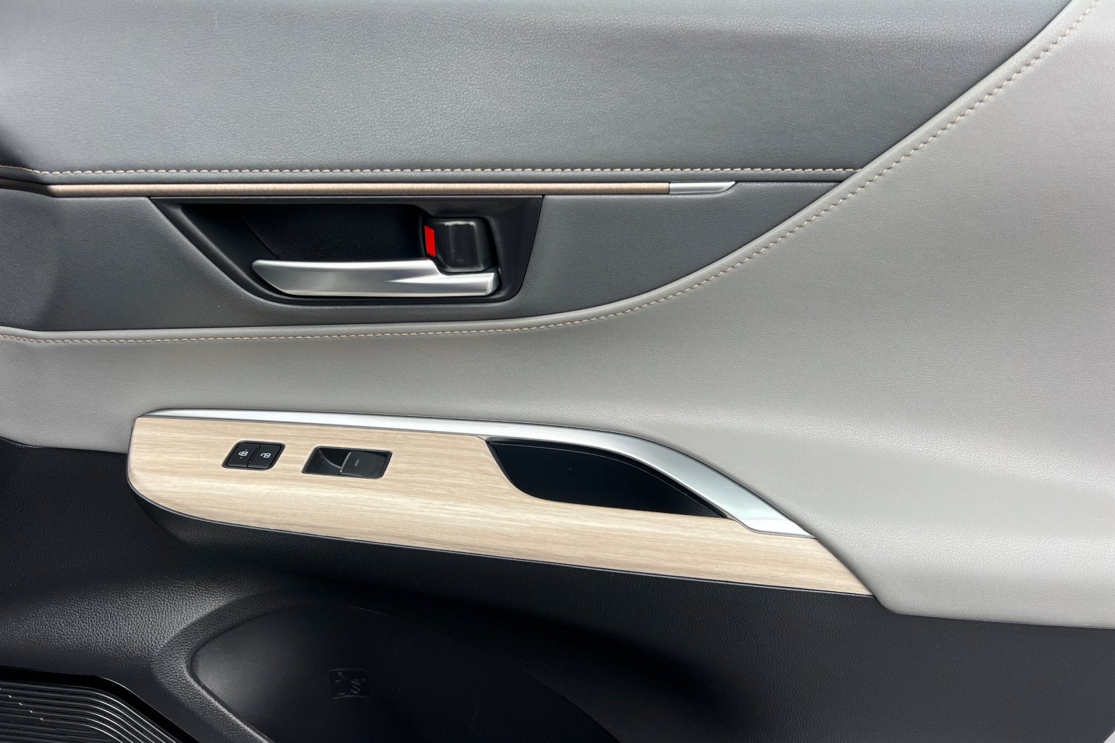 2023 Toyota Venza XLE