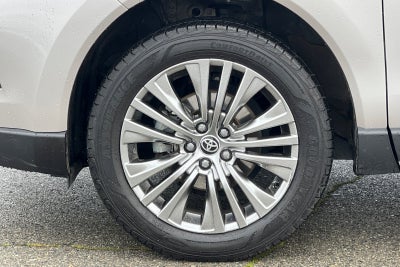 2023 Toyota Venza XLE