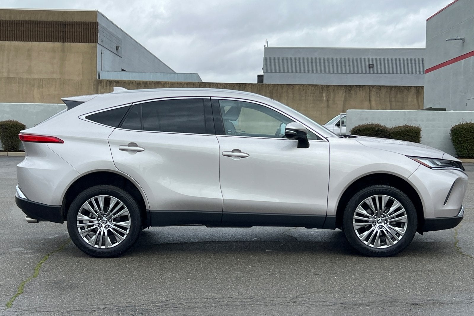 2023 Toyota Venza XLE