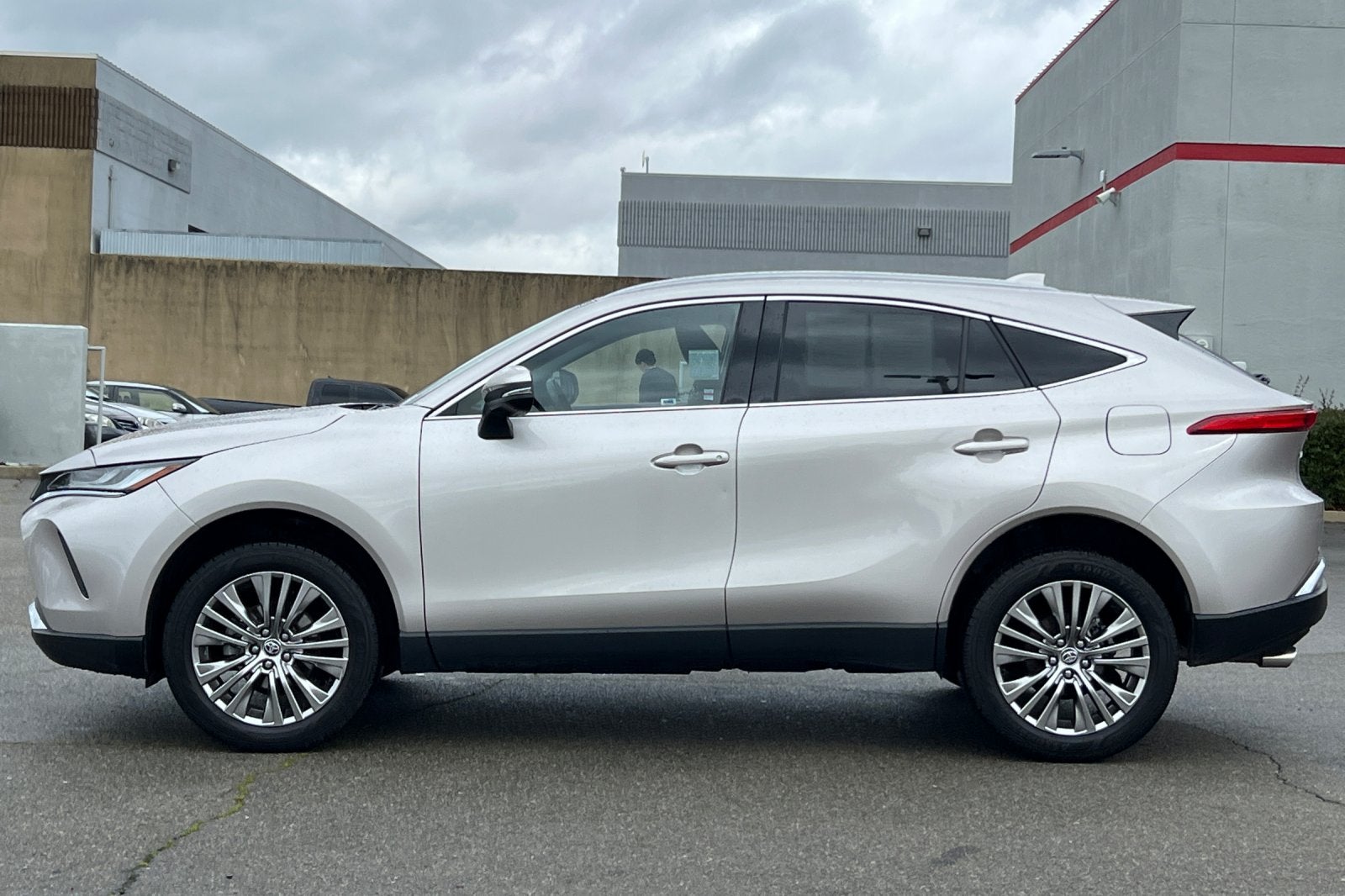 2023 Toyota Venza XLE