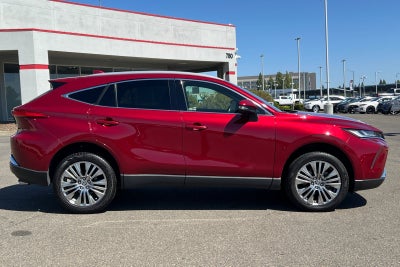 2022 Toyota Venza XLE
