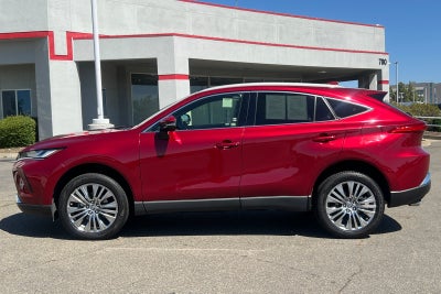 2022 Toyota Venza XLE